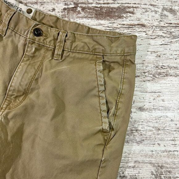 Men’s Gap 1969 09 Worker cargo pants khaki tan distressed straight Sz 31 x 30.5” - Picture 3 of 9